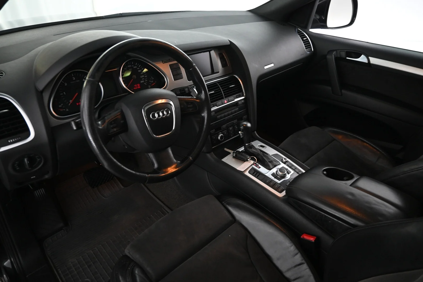Car Image - 74Sc5vWQf5urXSq2XMDfe5