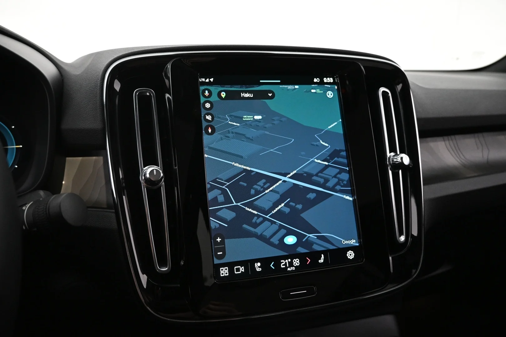 Car Image - 2KMtdDQWQxyVx5PM4By2IC