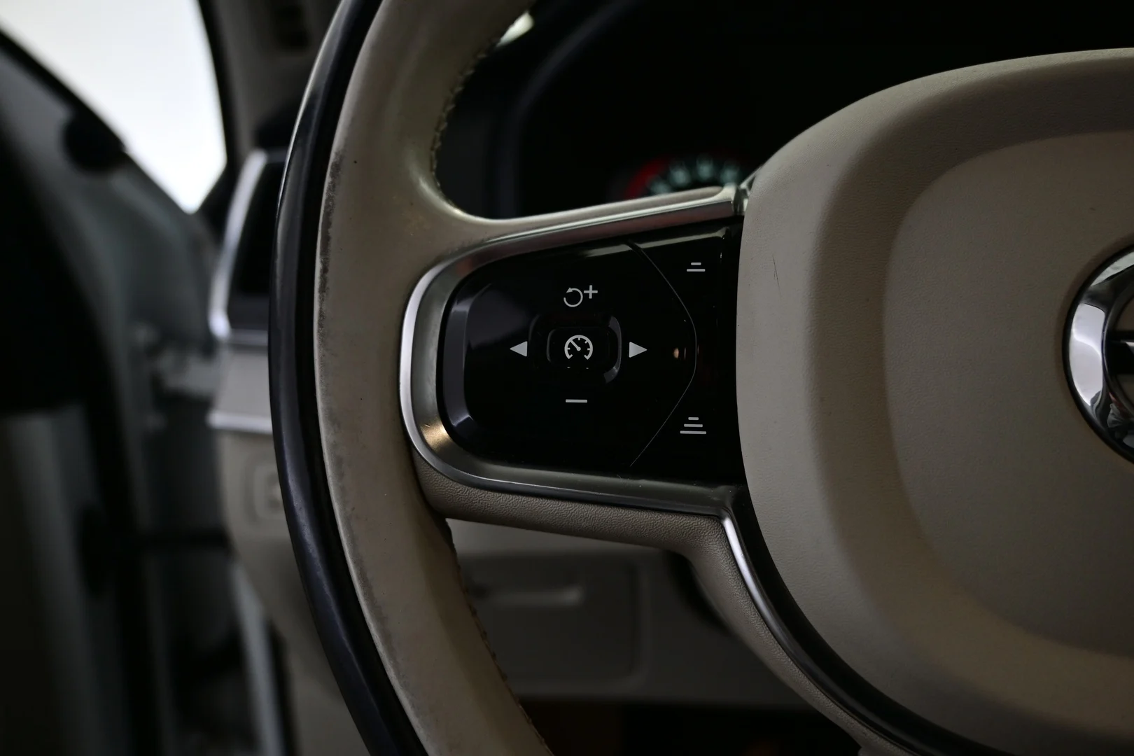 Car Image - XIWqJqIJoMQ3I8qwVMj26