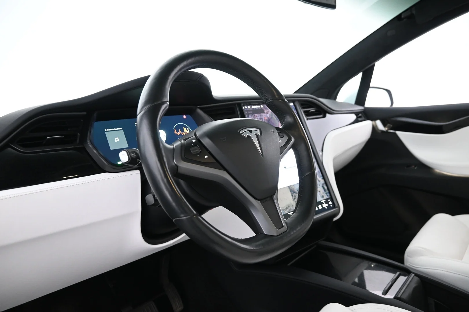 Car Image - 25b3CnE9bMXovNdVpPUK6H
