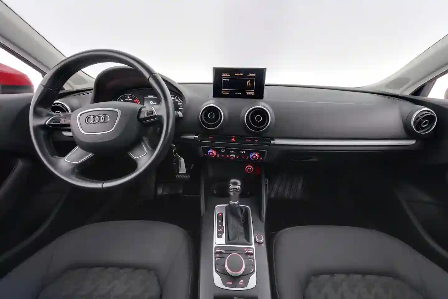 Car Image - 4evnhuysE2hLjY3RLl7IzG