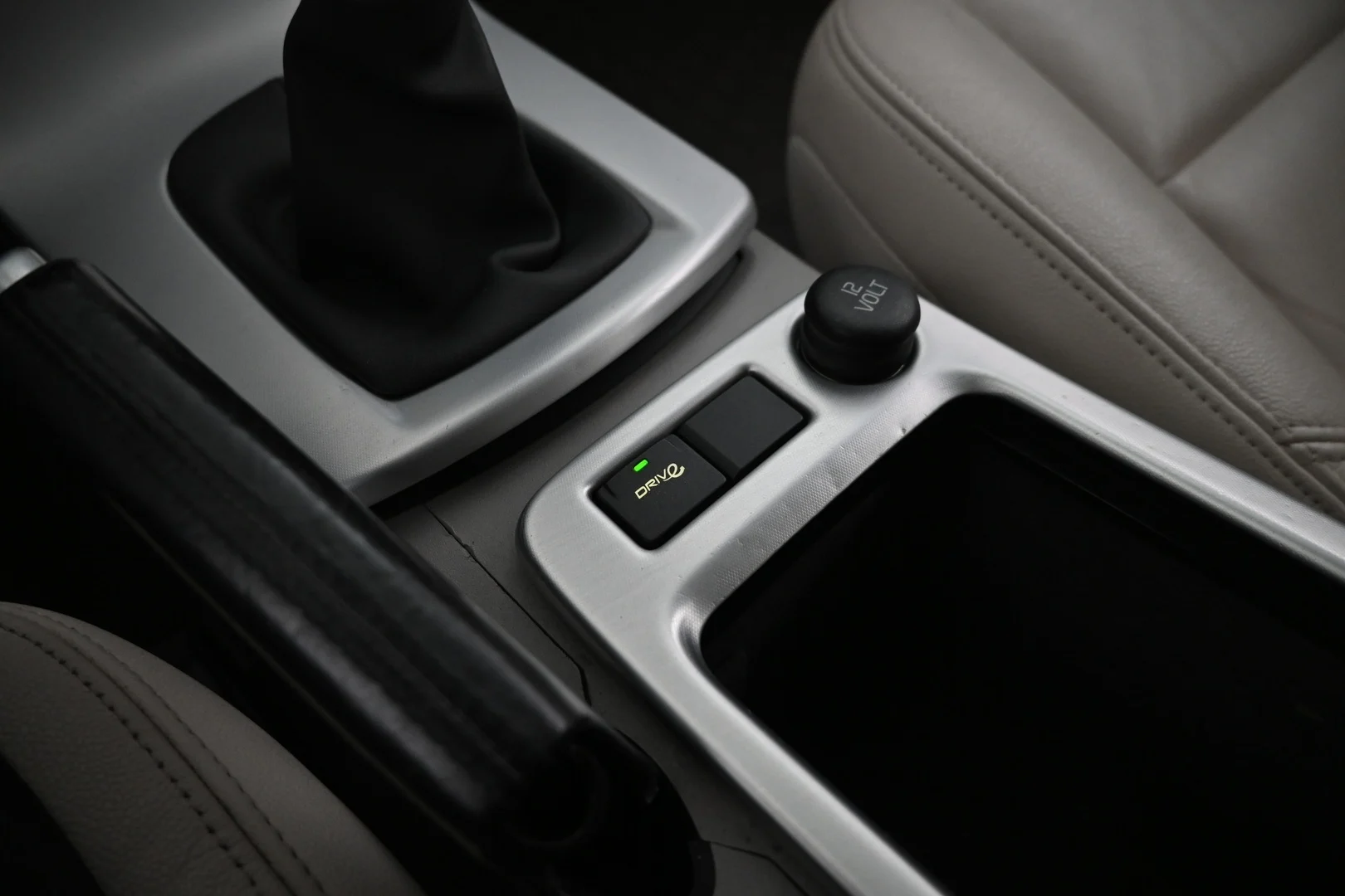 Car Image - 7yEBBsAn9xLfgFffKr8yLI