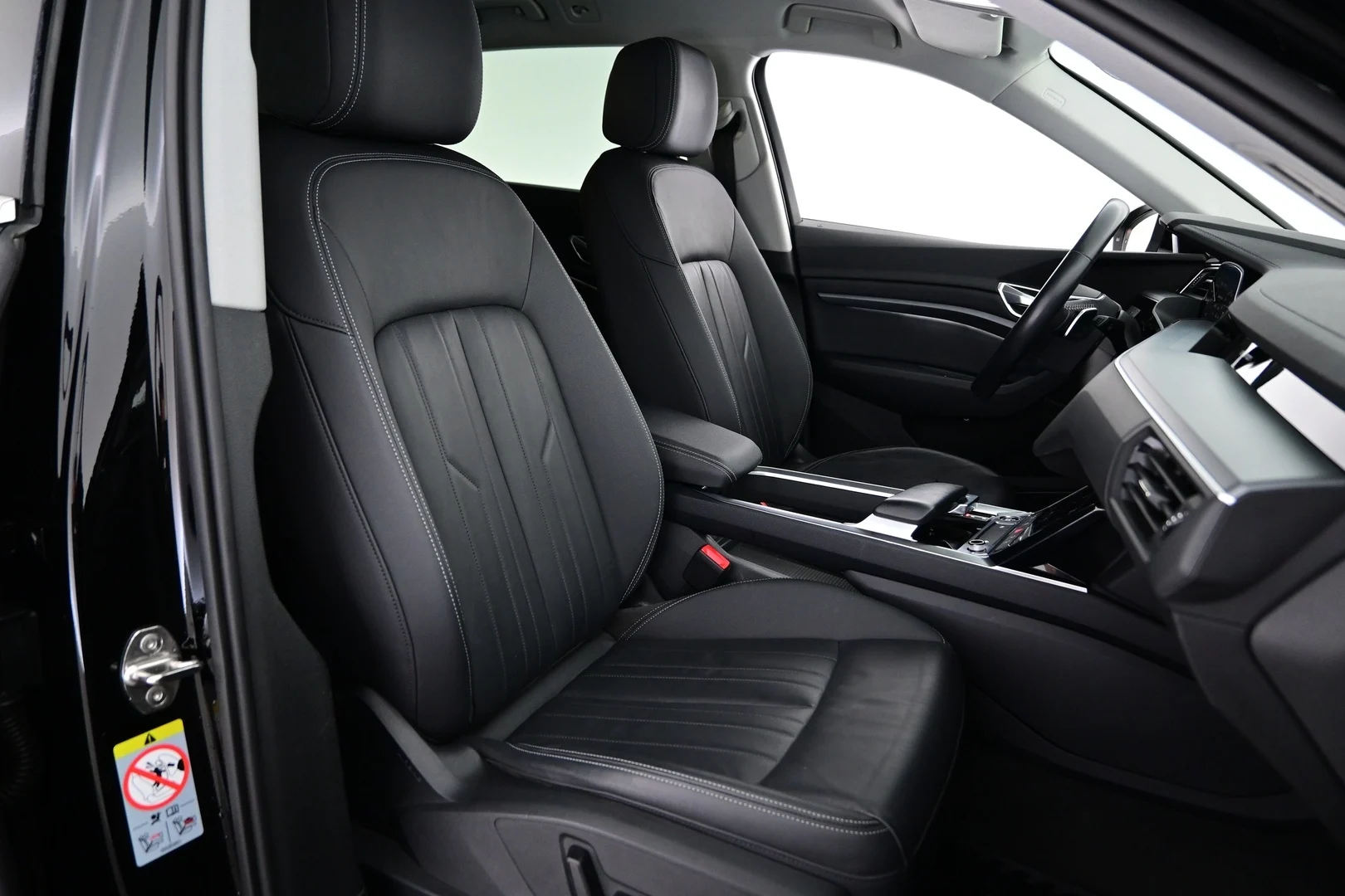 Car Image - 6FEfsSLIoWoCY0zl7QhUri