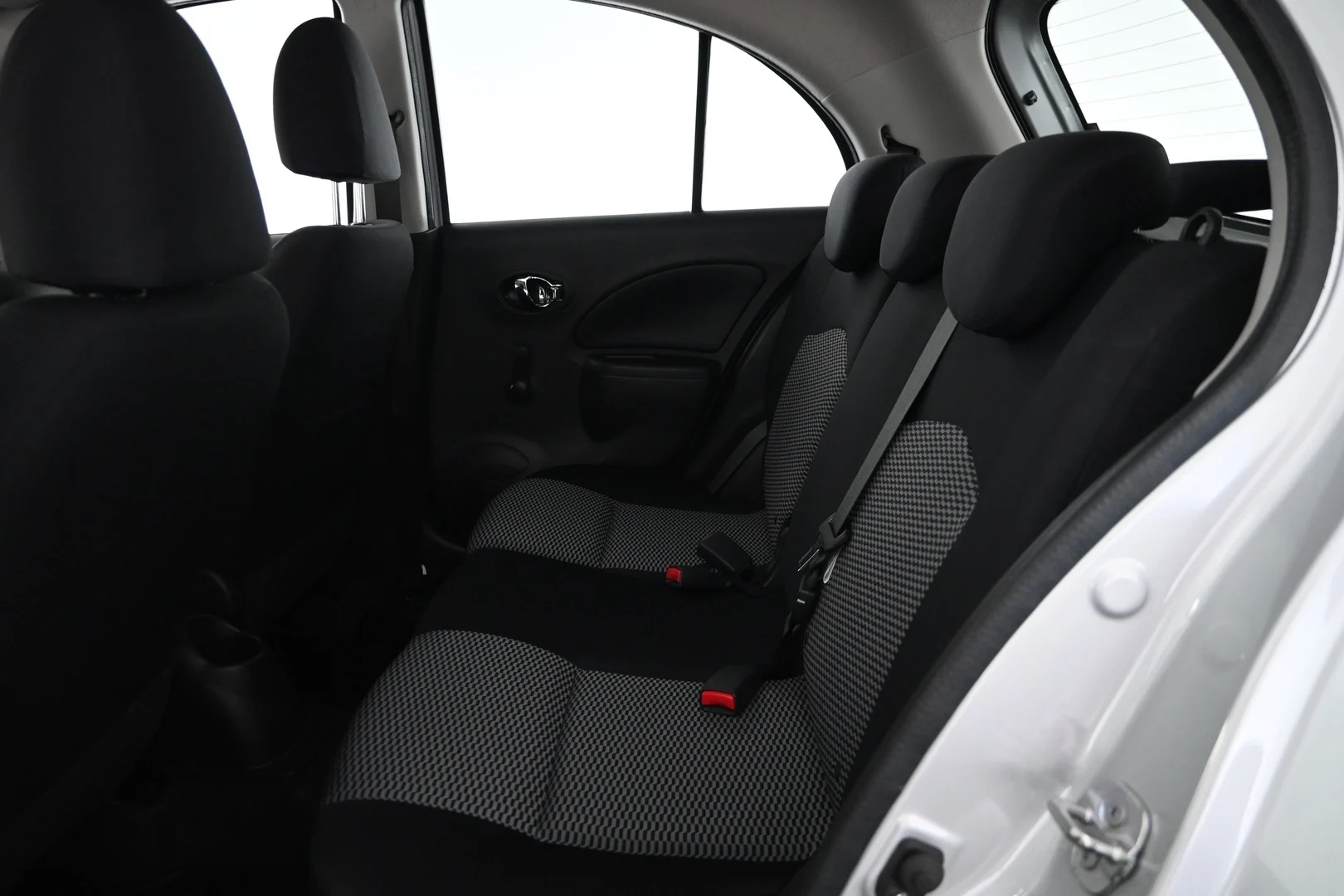 Car Image - Ba0GkmgNMKaRCTKR265X5