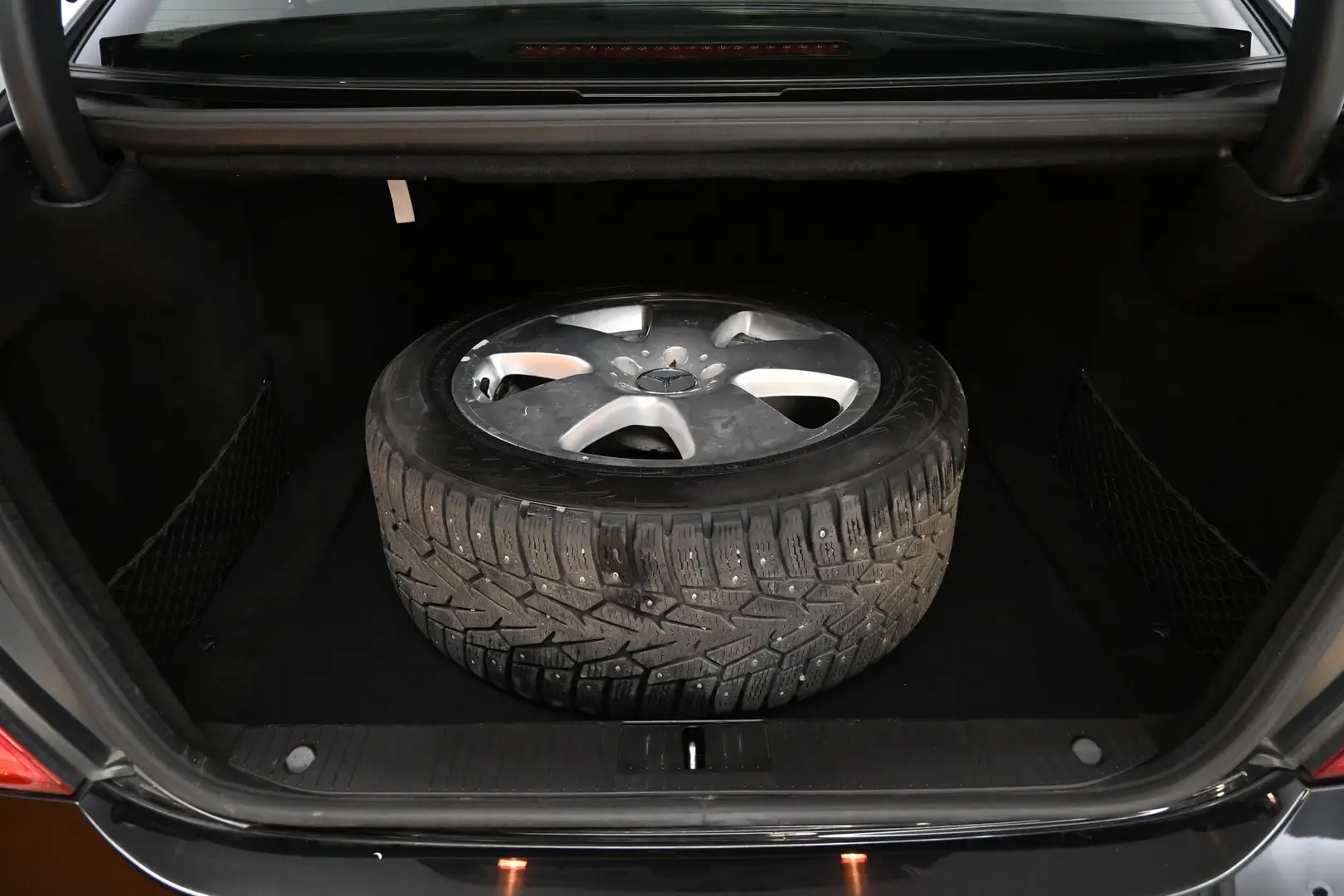 Car Image - 6I3wf5kPLuSaazfxho3CTl