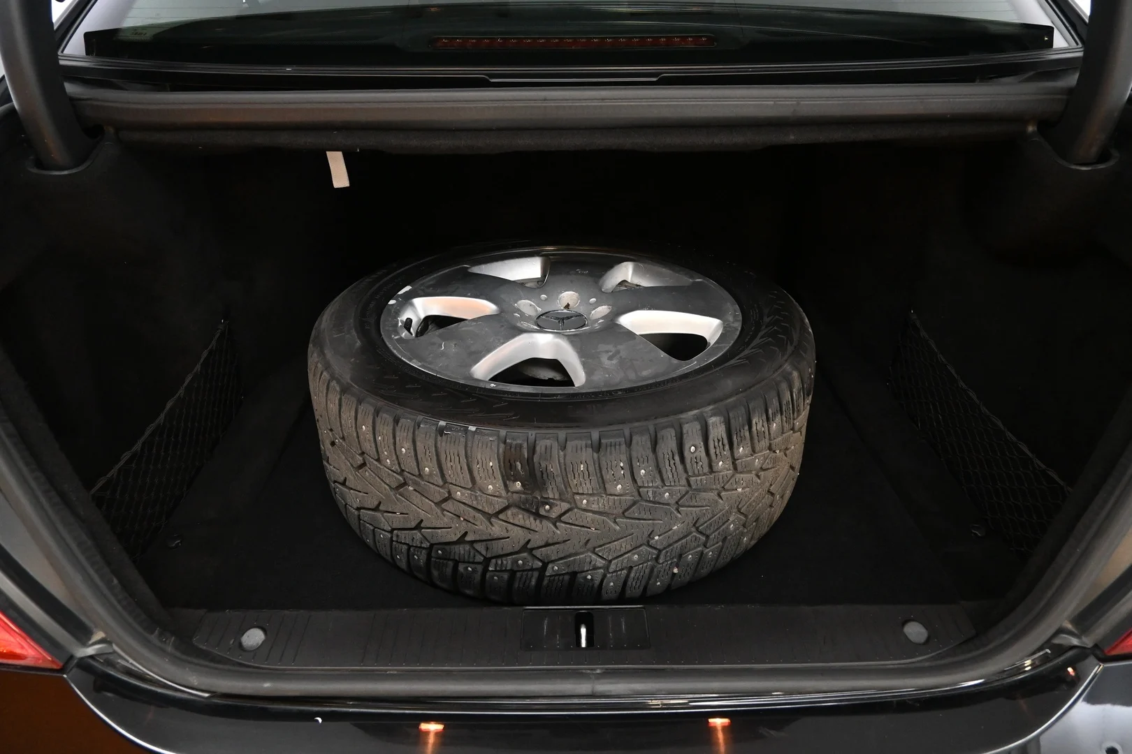 Car Image - 6I3wf5kPLuSaazfxho3CTl