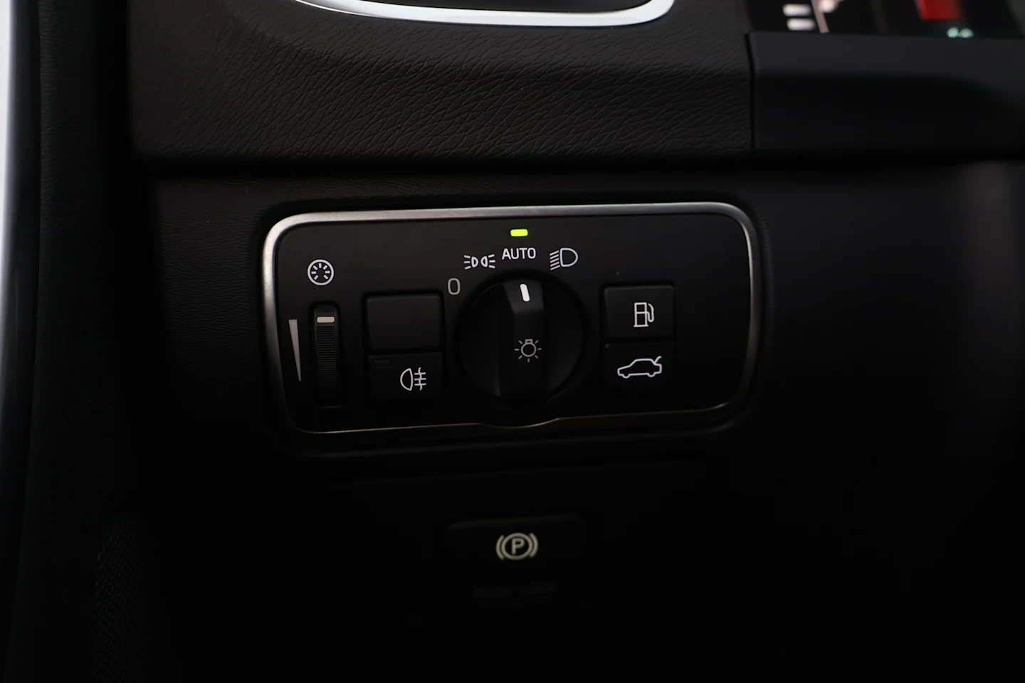 Car Image - 7G6rMI385Ab0PzFtlDr02B