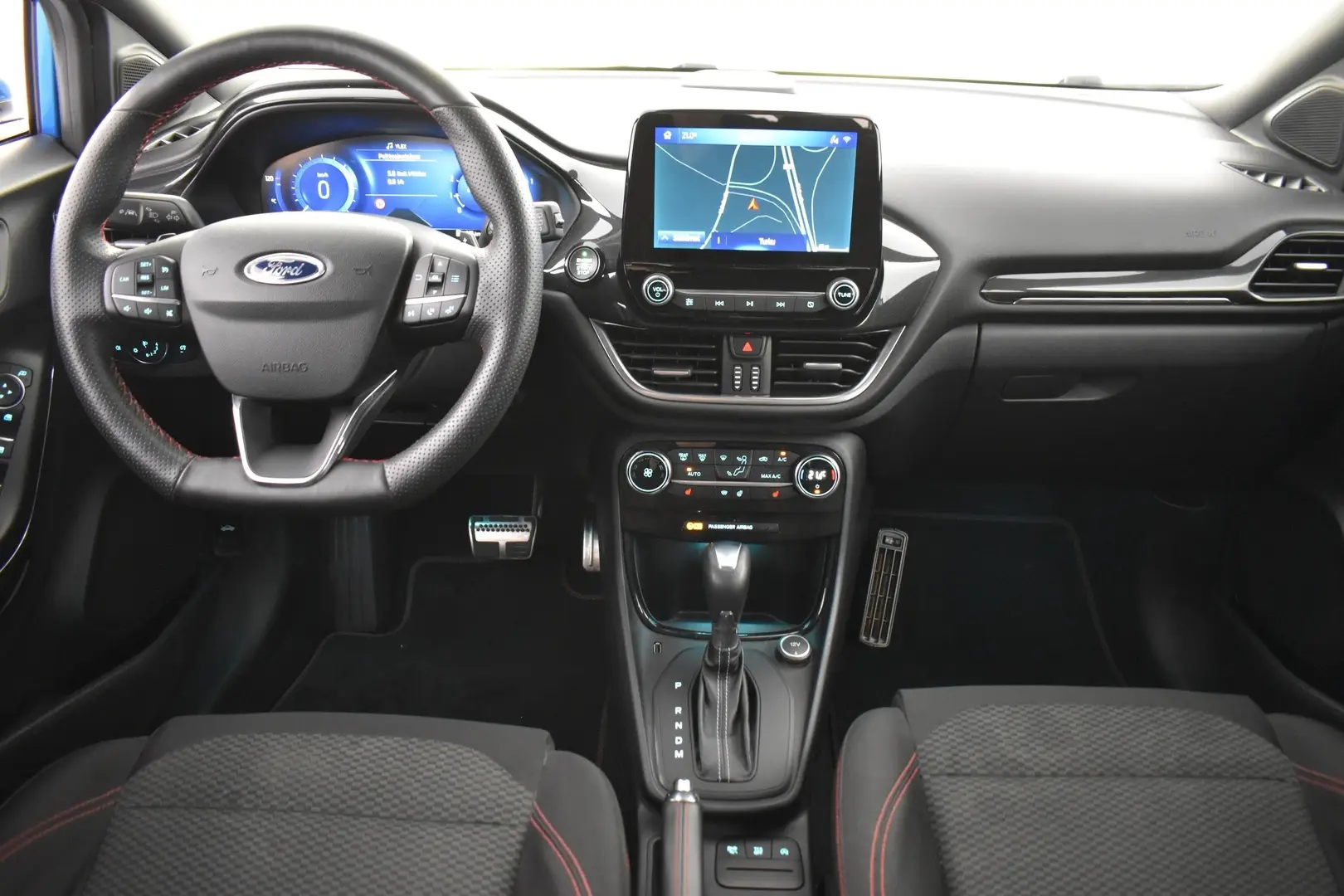 Car Image - ezs0Eua1xwmbHc881yPi6