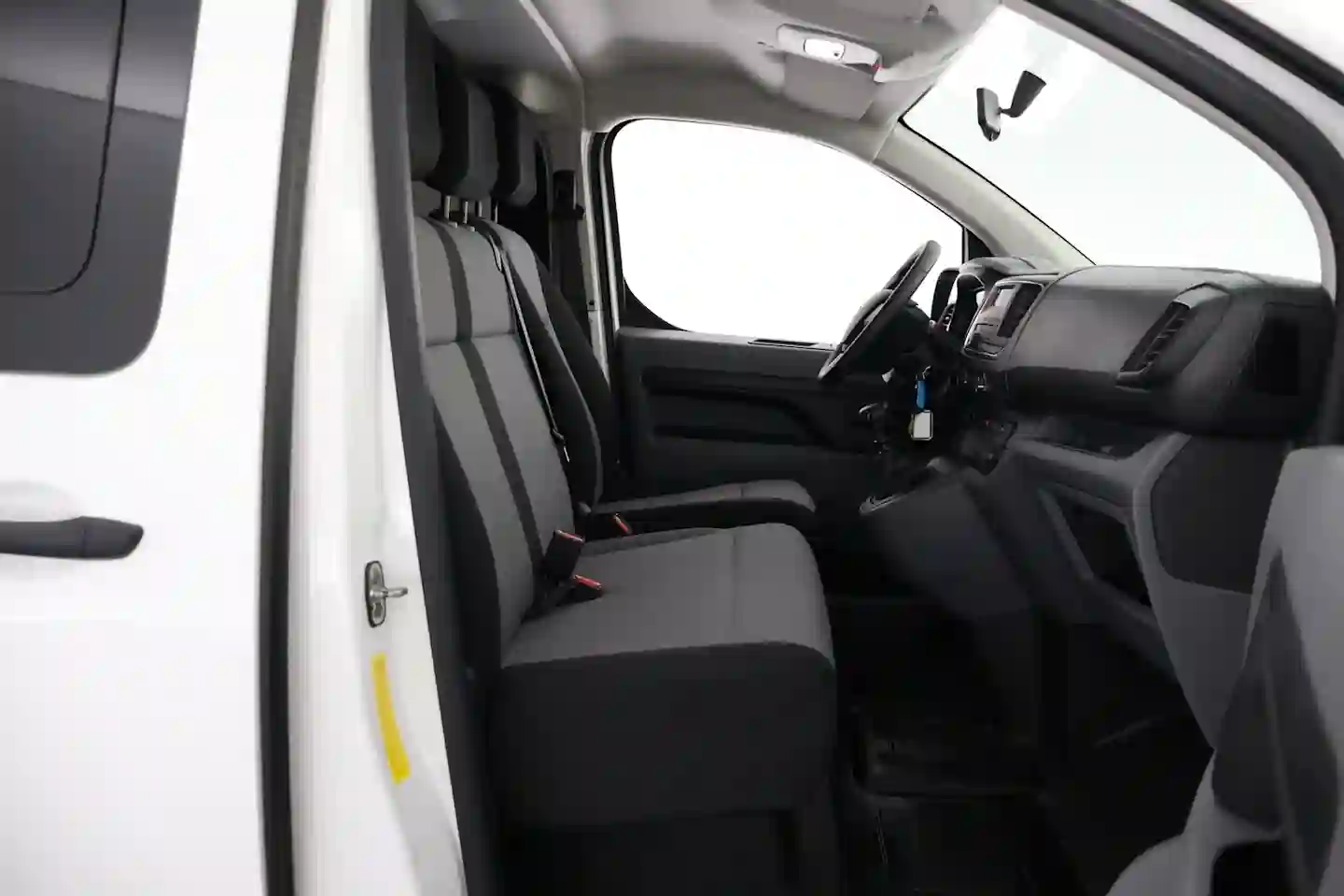 Car Image - 1jWOcEUQr0foGIJOD8Esfb