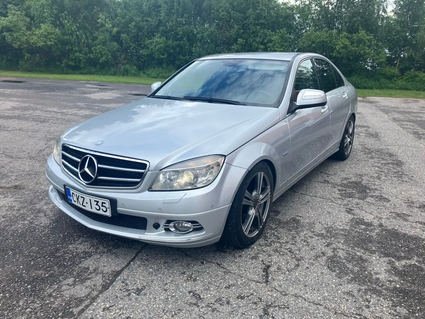 Car Image - 3pVZ3QObWOg1IqC24Wgkxe