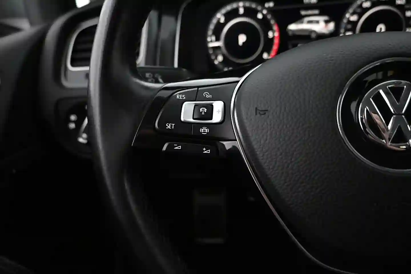 Car Image - 2S6X8MfyvurvvN472OWNHt