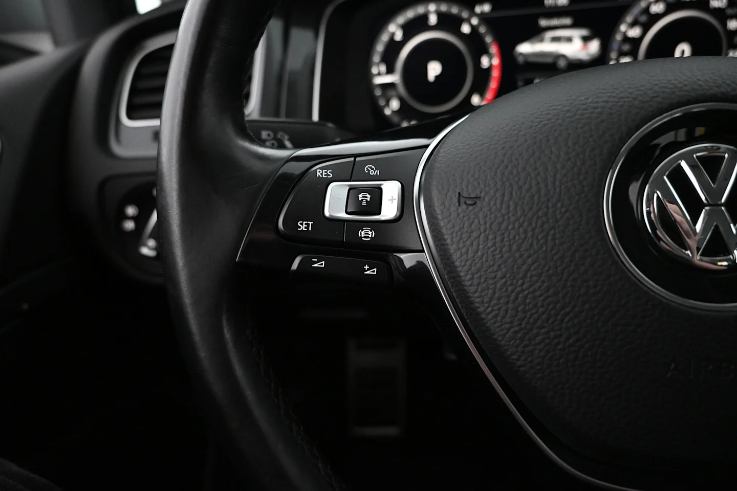 Car Image - 2S6X8MfyvurvvN472OWNHt