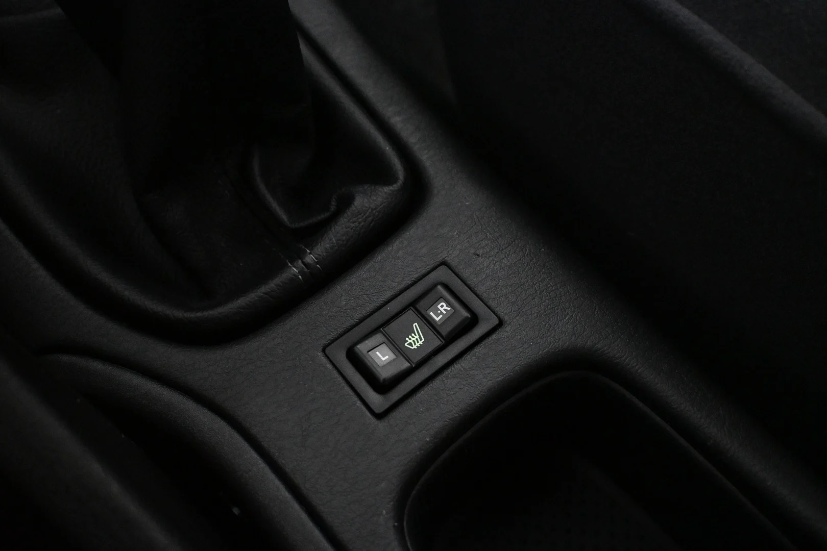 Car Image - 7N1EjQ1dXpZb9xHLYUWMX1