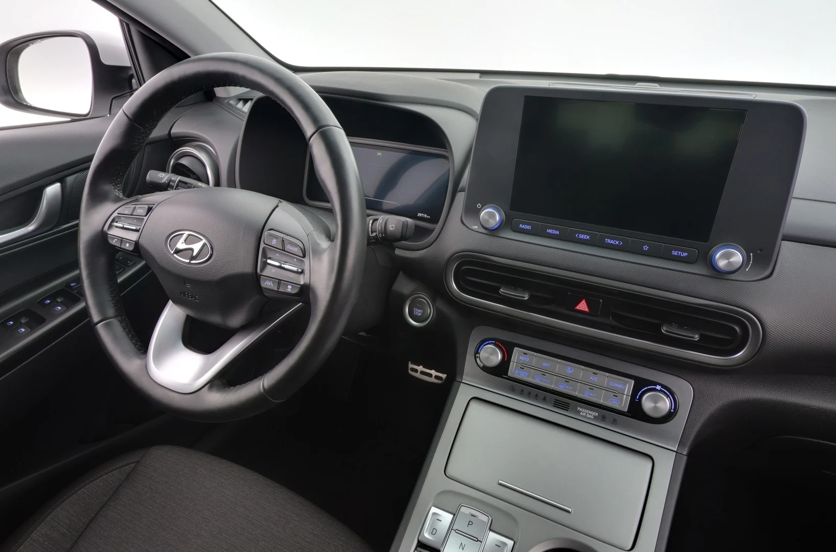 Car Image - 4sR4fbSn7uHkdHiFiIviIb
