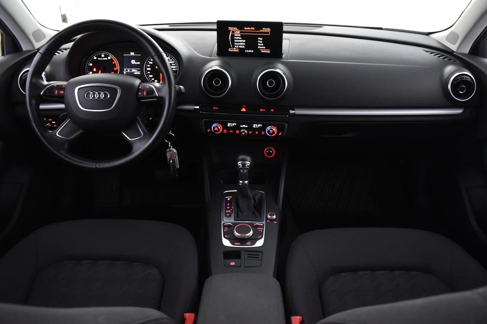 Car Image - 1natdA3P9WkRtnJsbG4v5N