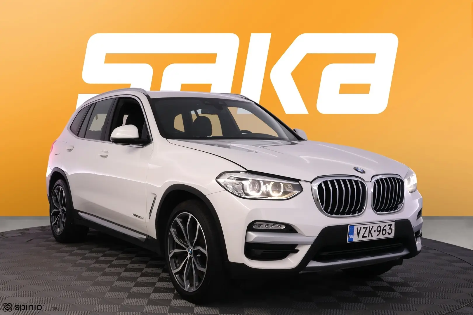 Car Image - 4j7Z54j4EcMk0l6JY7LTFq