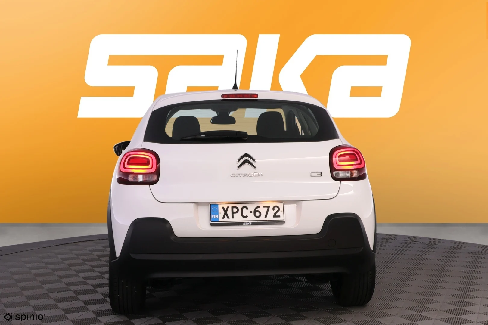 Car Image - 74ENhmoLEev94zwLShDzb1