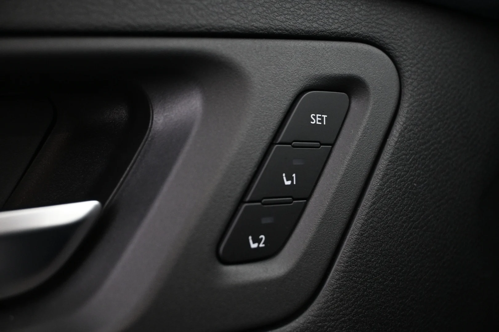 Car Image - 4XPUyfDrmDGE9kZs7WzH6S