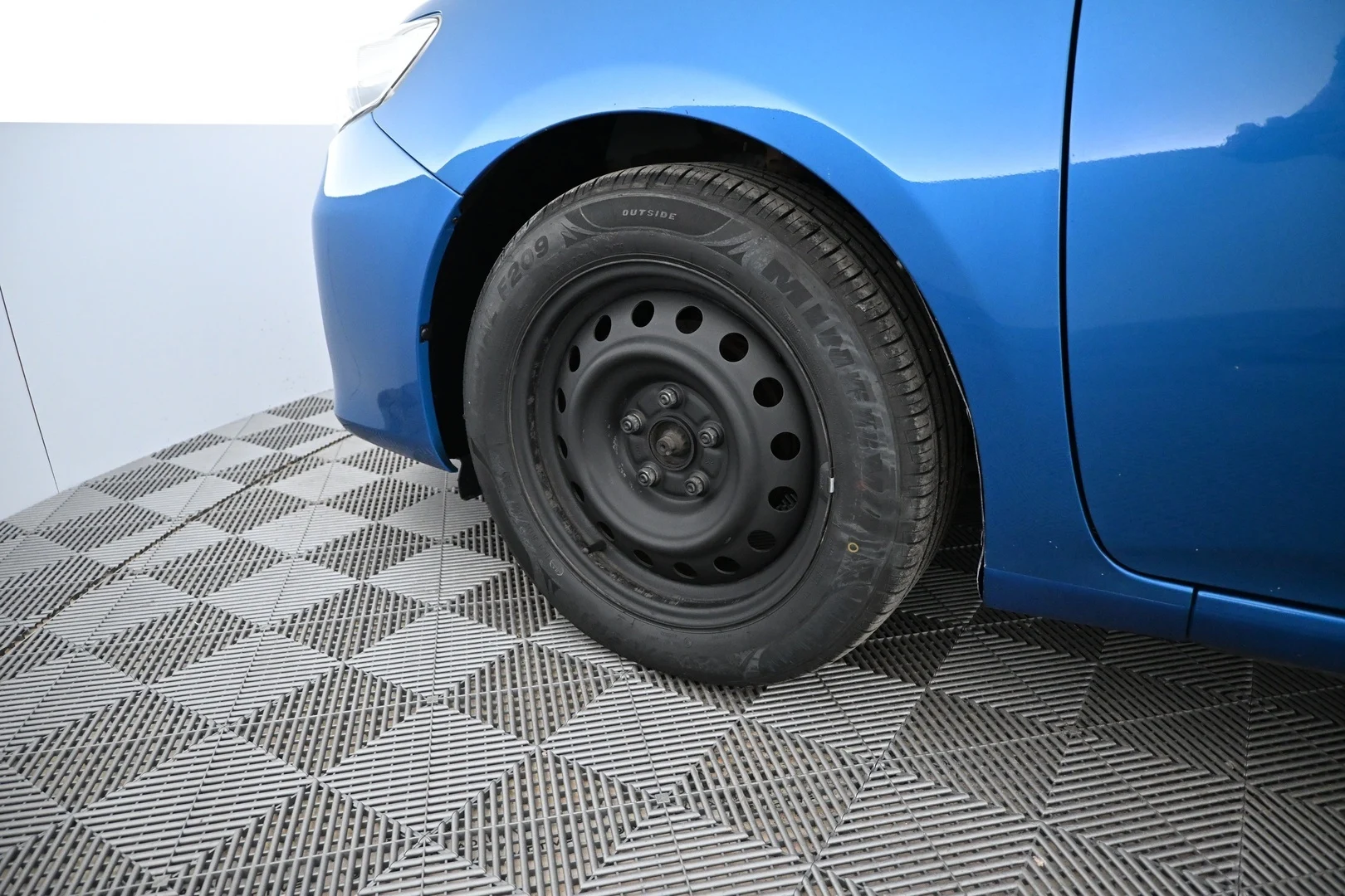 Car Image - 2nEIi2BEcVvlVe93aNVVzL