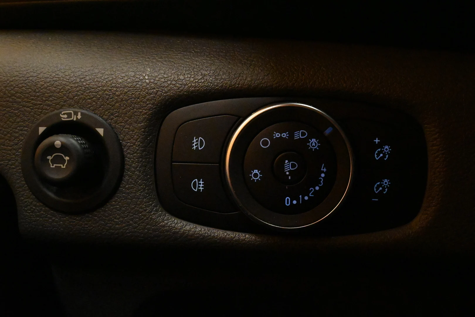 Car Image - 64TbviwXQoasaGftPYRxAo