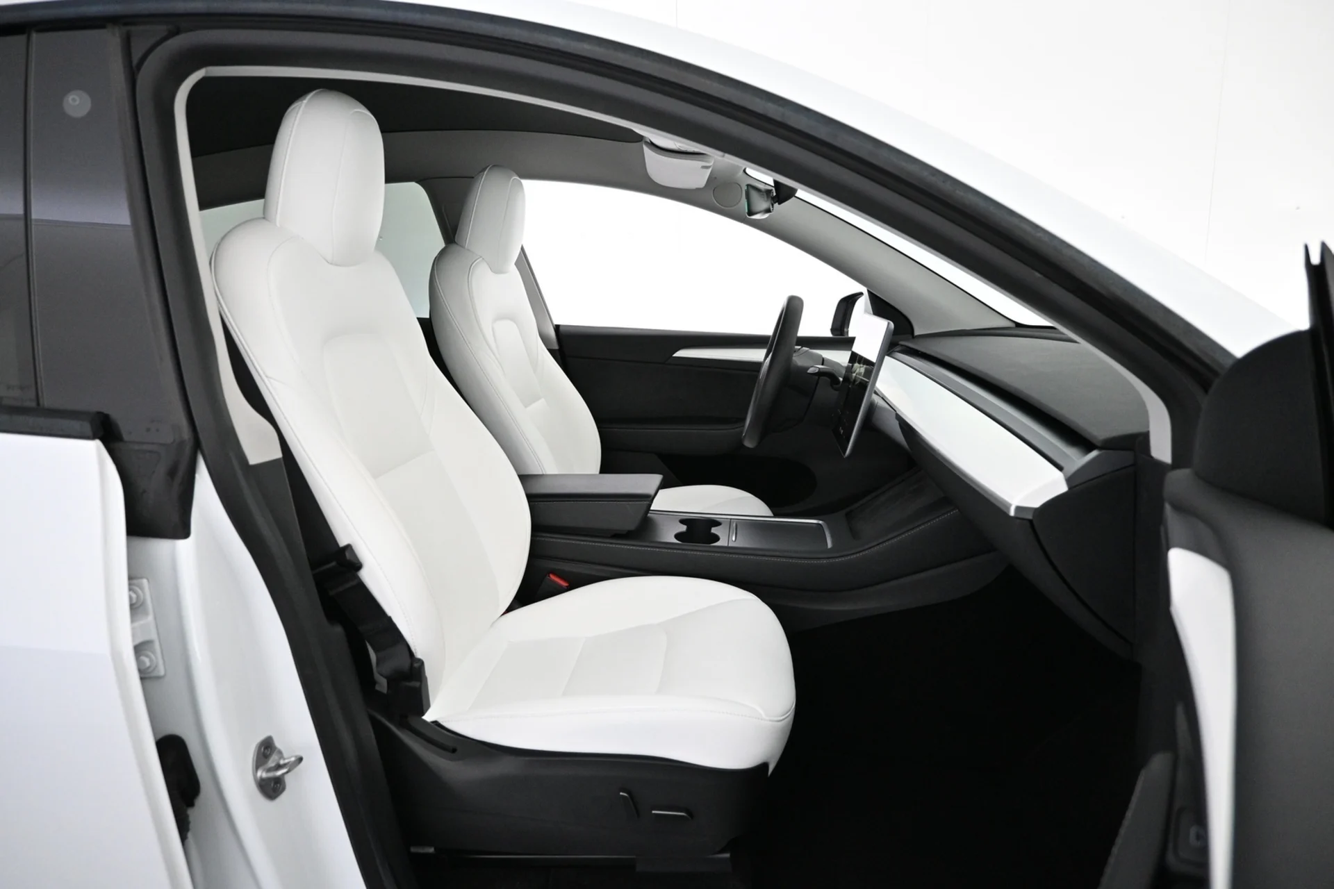 Car Image - 12x5EinnnG87TkkO1jPU8P