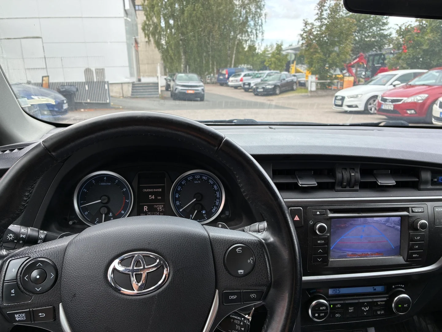 Car Image - 1Dzm72LW3ULrGar3EdJIGD