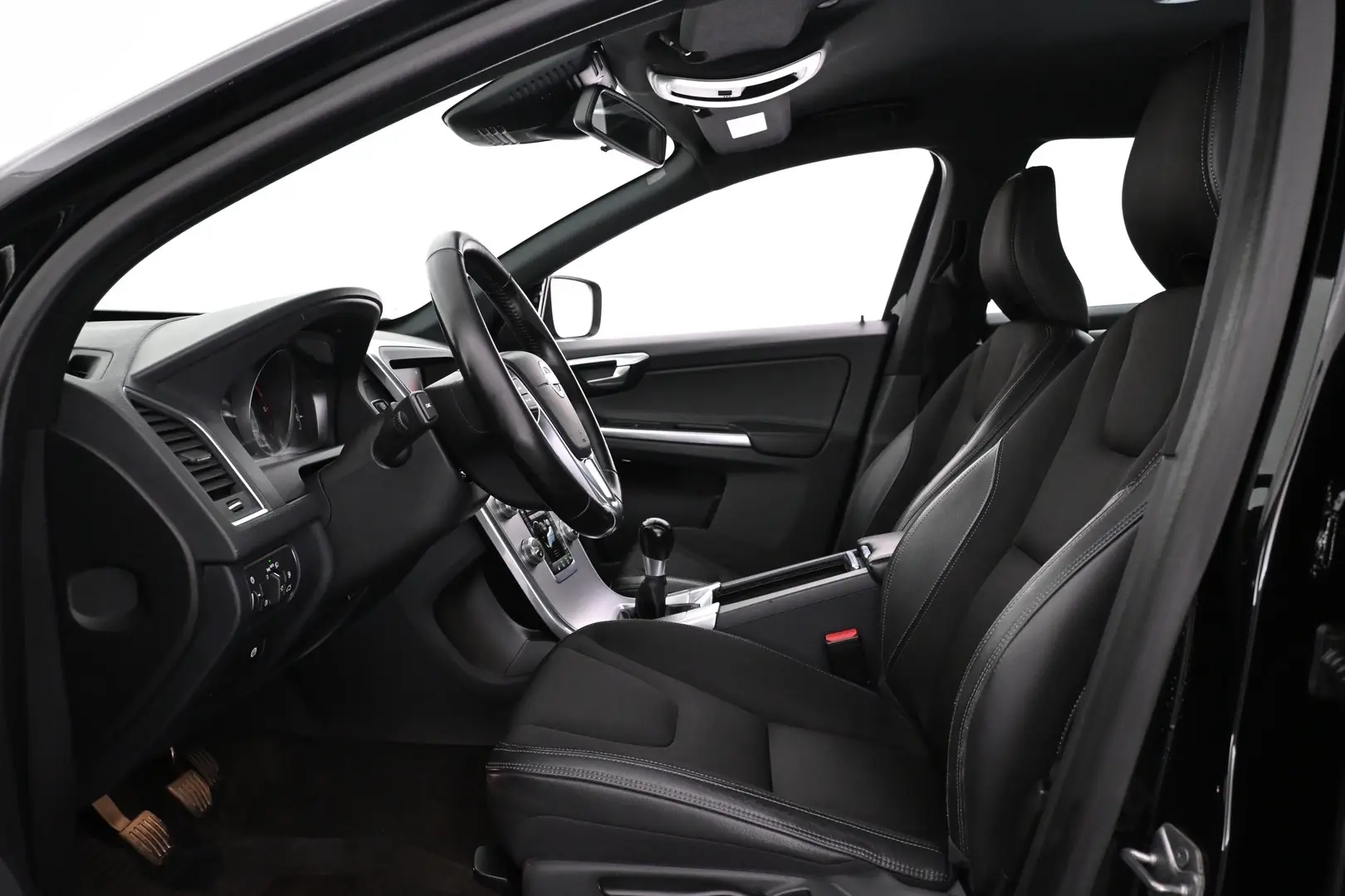 Car Image - xzMOEuMXunnUW5fe3TDGH
