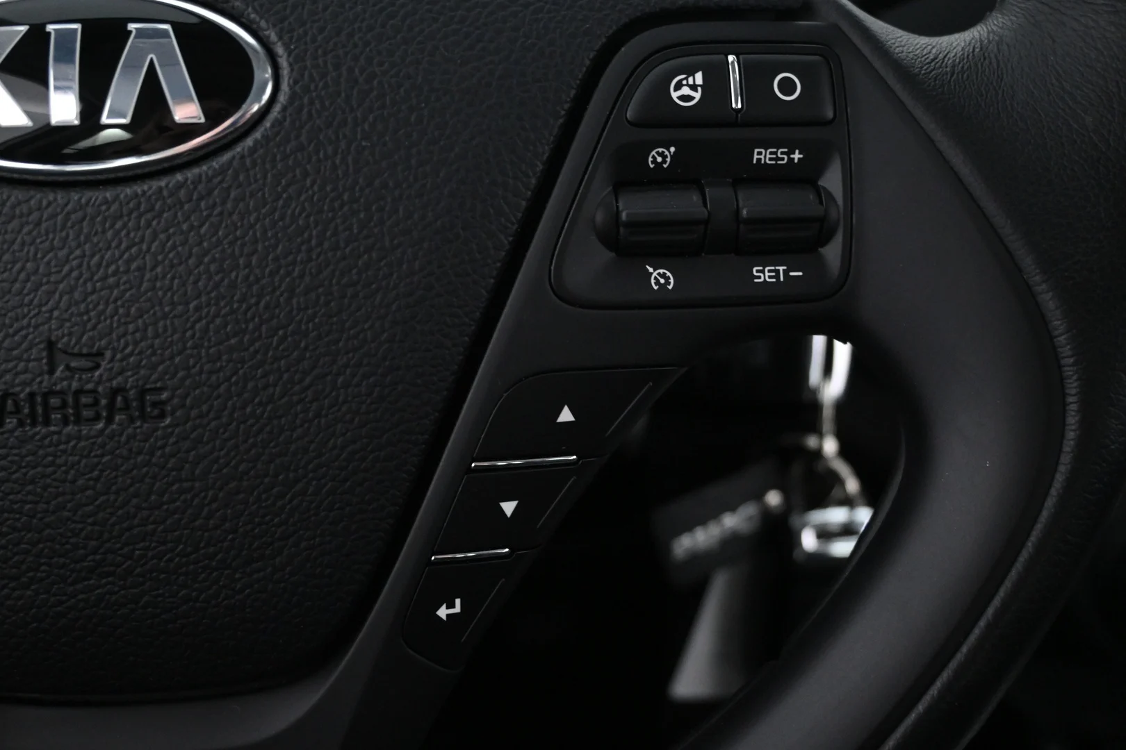 Car Image - 1sDfWO1RMkjV1MGFEvbwtx