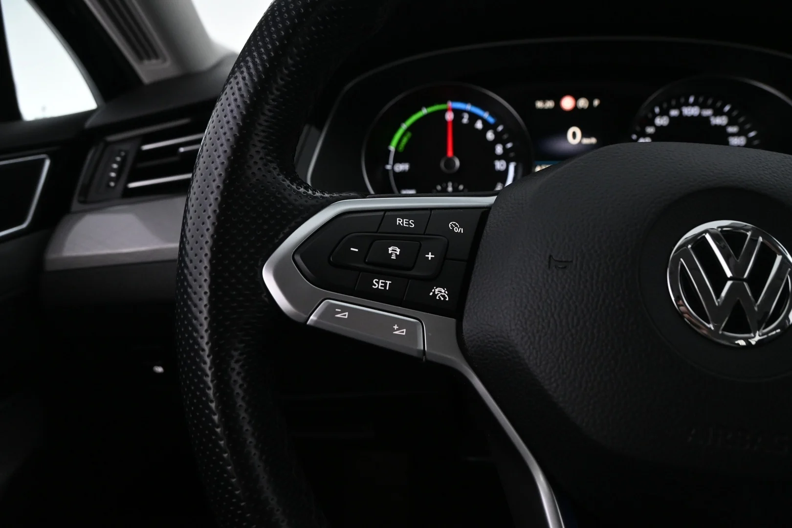 Car Image - xFs6D48EJ0gZrP6WQ171x