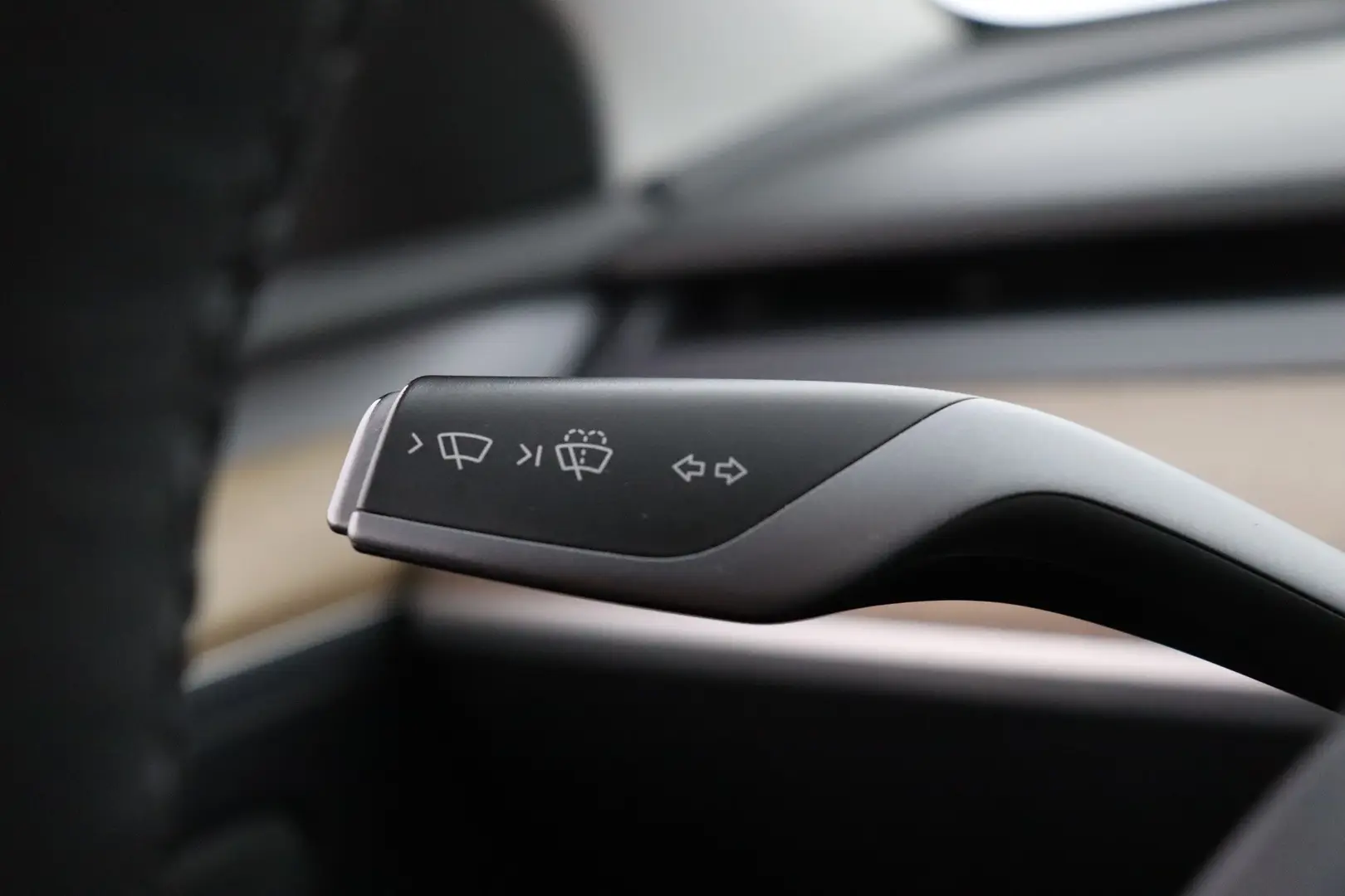 Car Image - 2DE8cU90u7044xw7ZHEvUZ