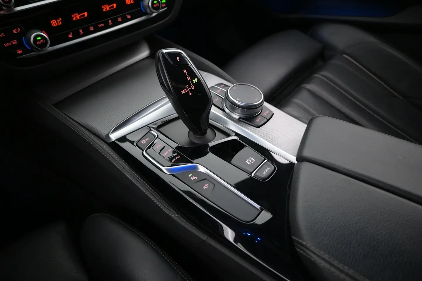 Car Image - 2cstSpAzBwdTJZjz5NxGnB