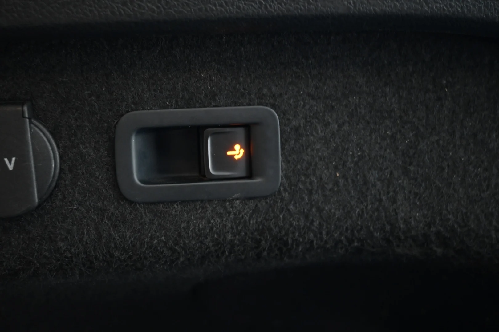 Car Image - 79y9ujzms06E6jqRuoKgwj