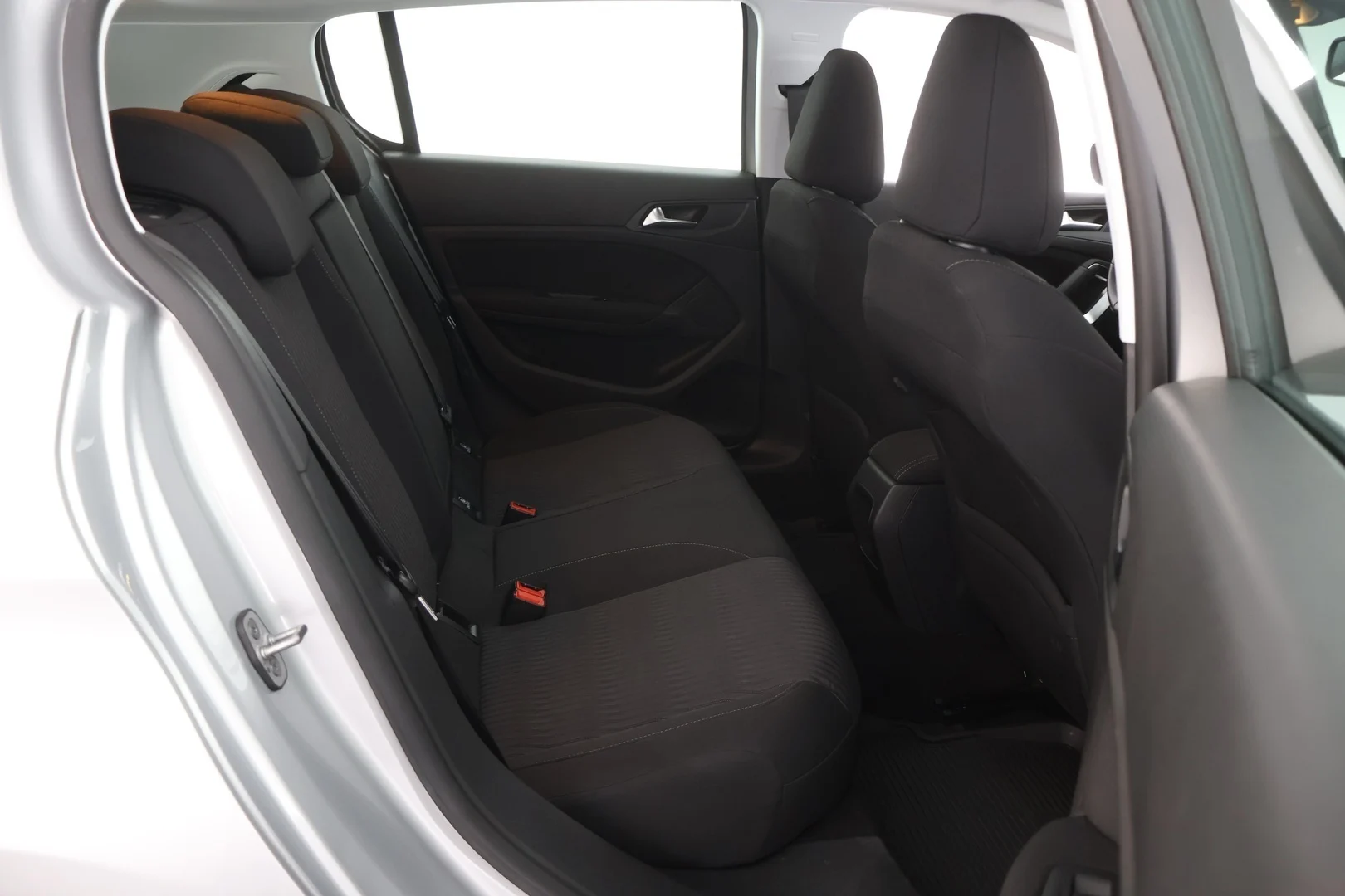 Car Image - 7AIkB0dWY8v9hWHDQMaWqI