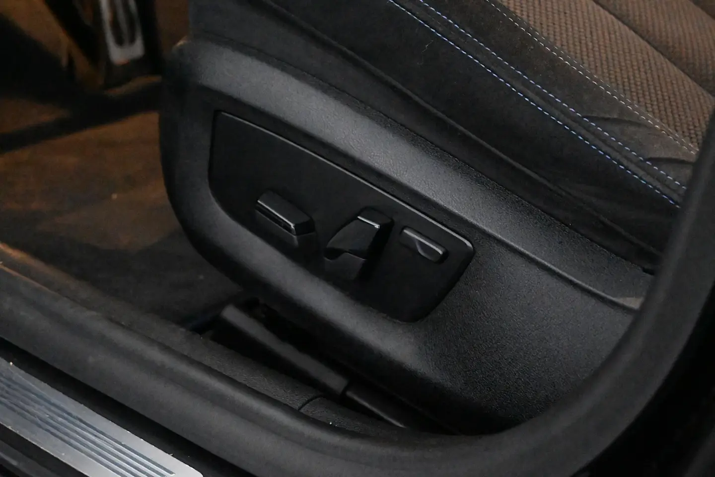 Car Image - 6fJmAJqmklSjMDqw4dto6f