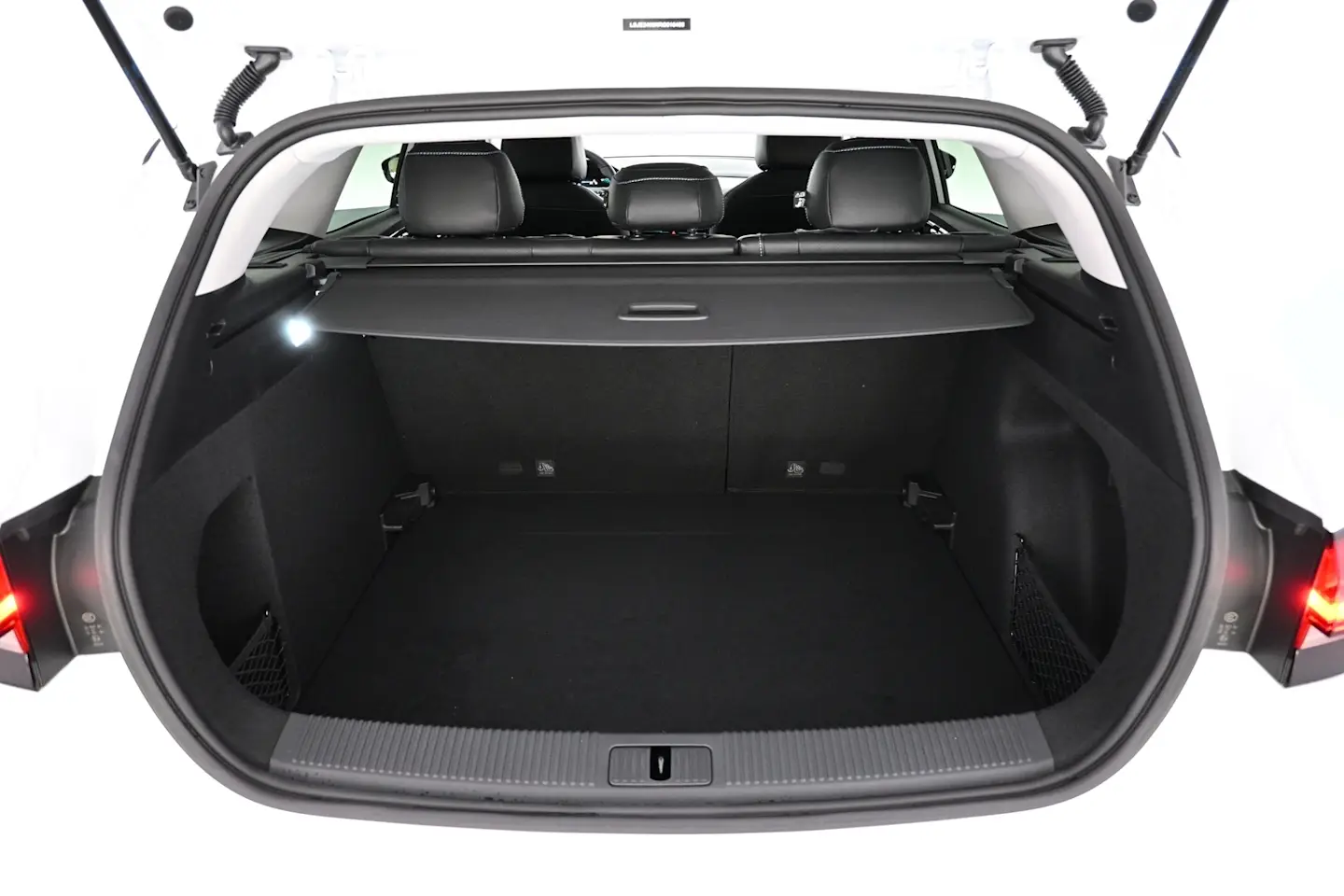 Car Image - 1fAHa7VBFaoojGRQjhBs7E