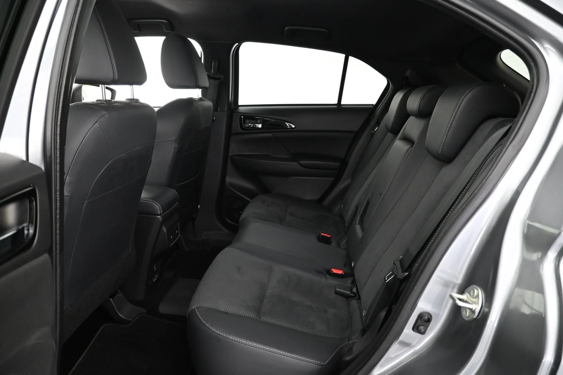 Car Image - 6b7etW7xk3QzMqwThgTJAs