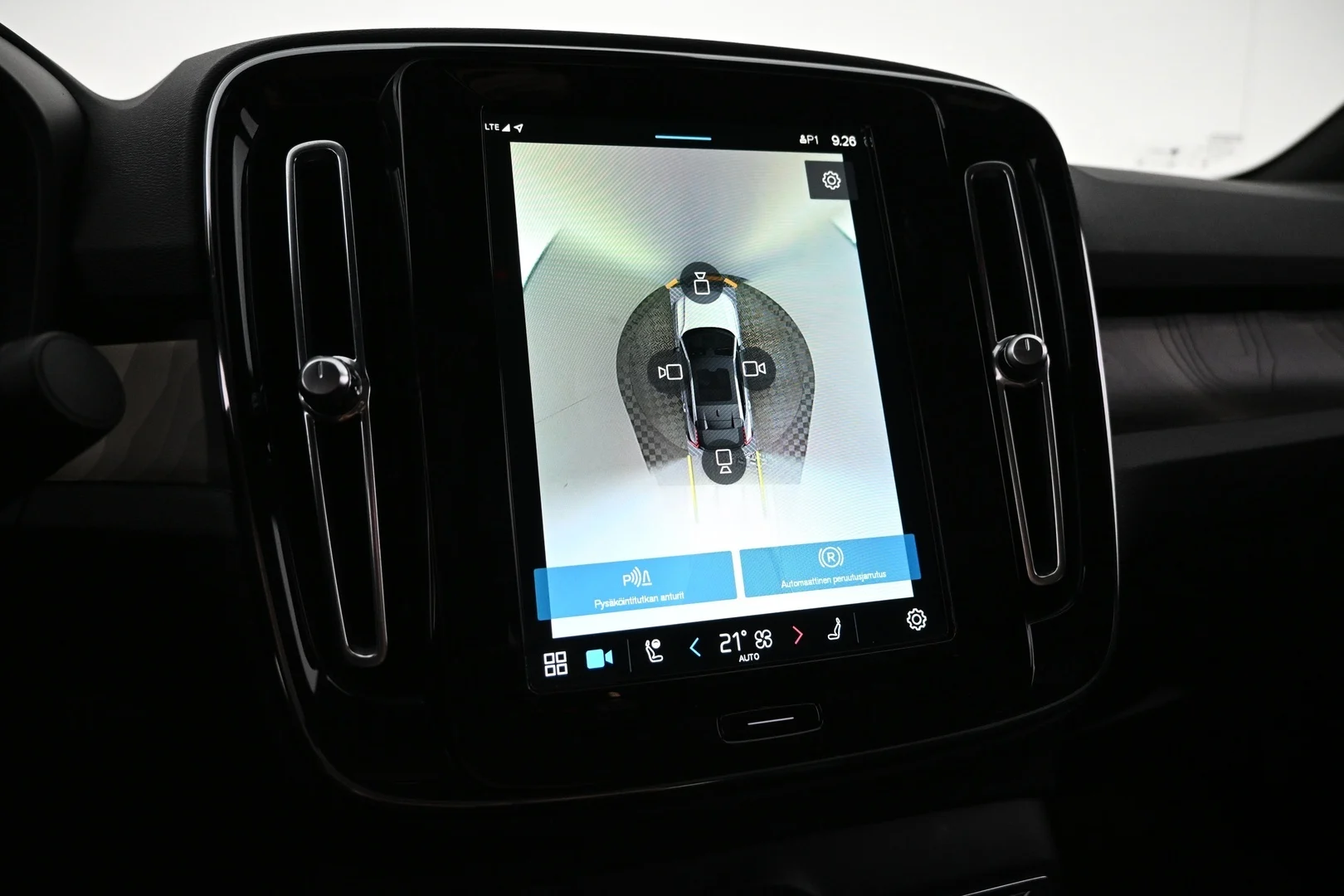 Car Image - 3RuyHySQ9lvMYydzELX1z2