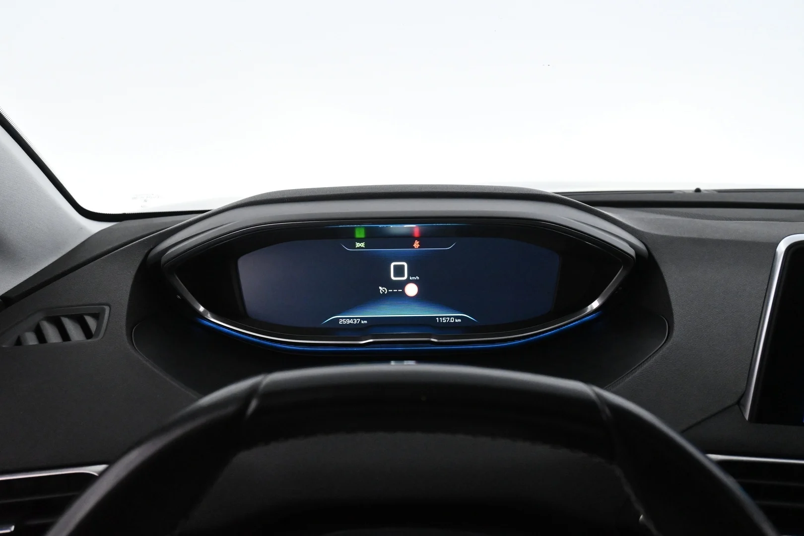 Car Image - uhUsrXrwnJyAHMLkf275H