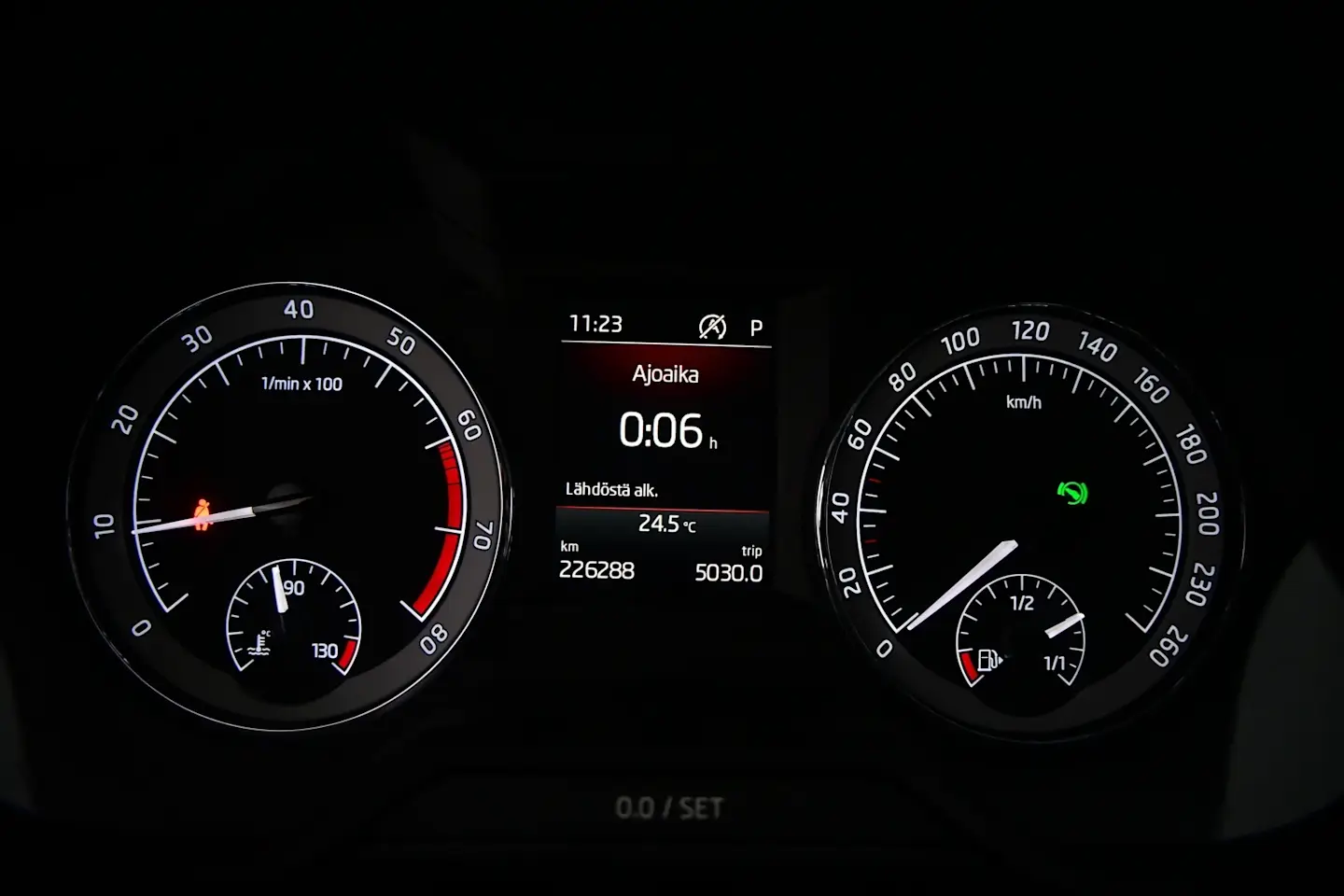 Car Image - 4vDNYKdfHdRANnLGGcENKW