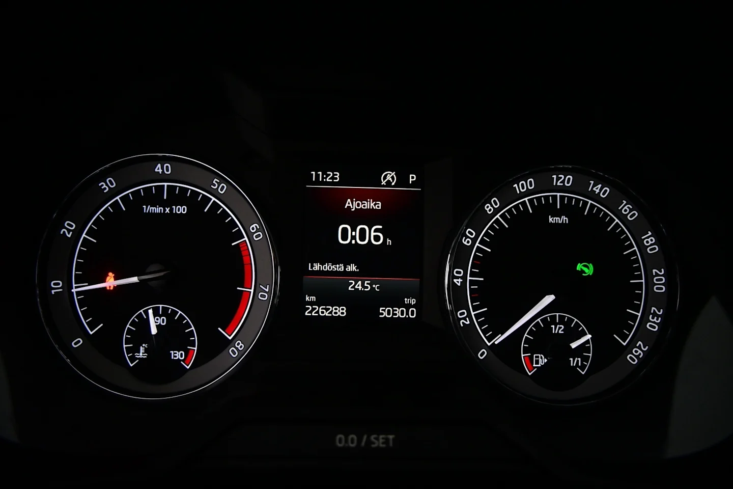 Car Image - 4vDNYKdfHdRANnLGGcENKW
