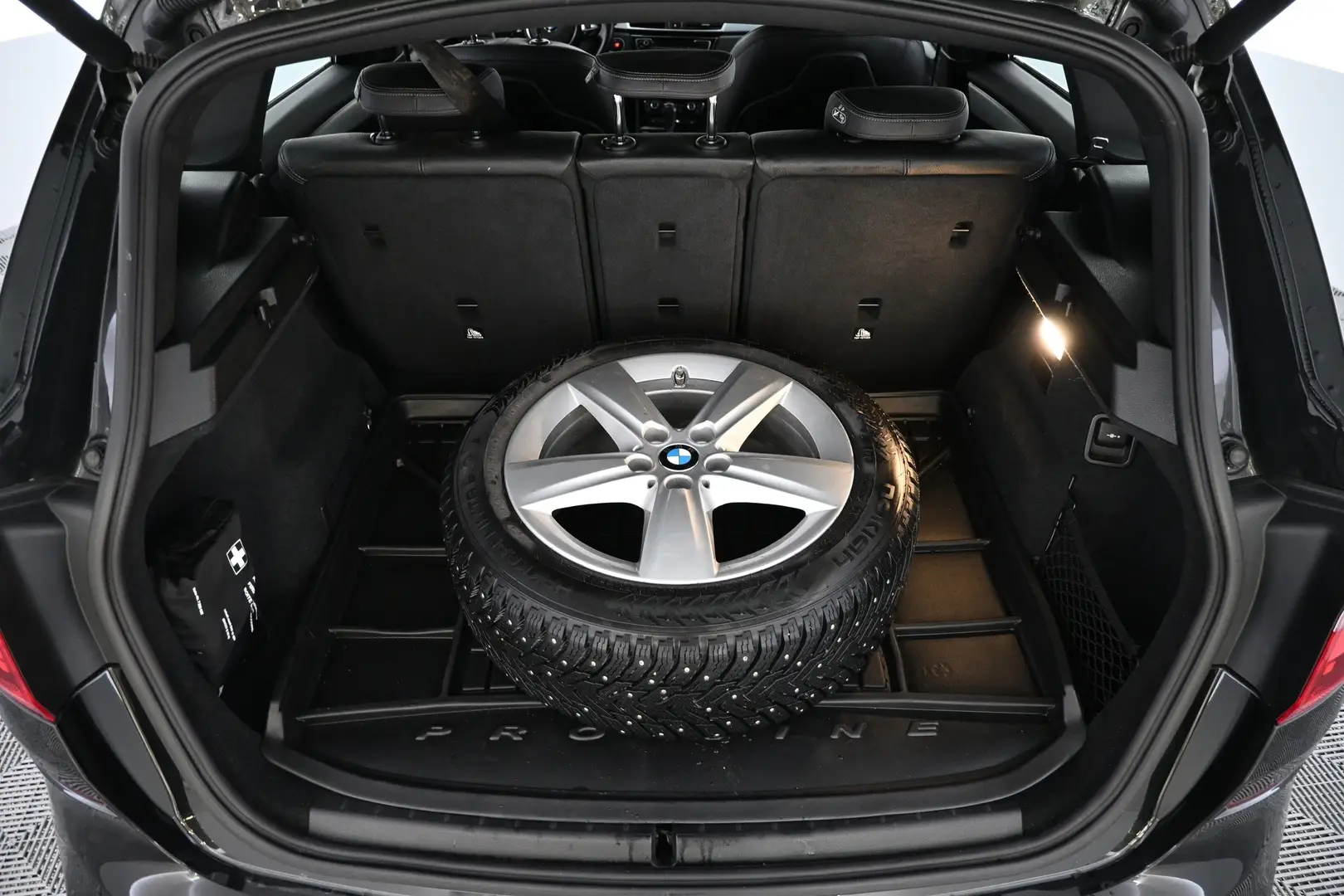 Car Image - 4Si5N5Ho9GM0CQmPfHDTv2