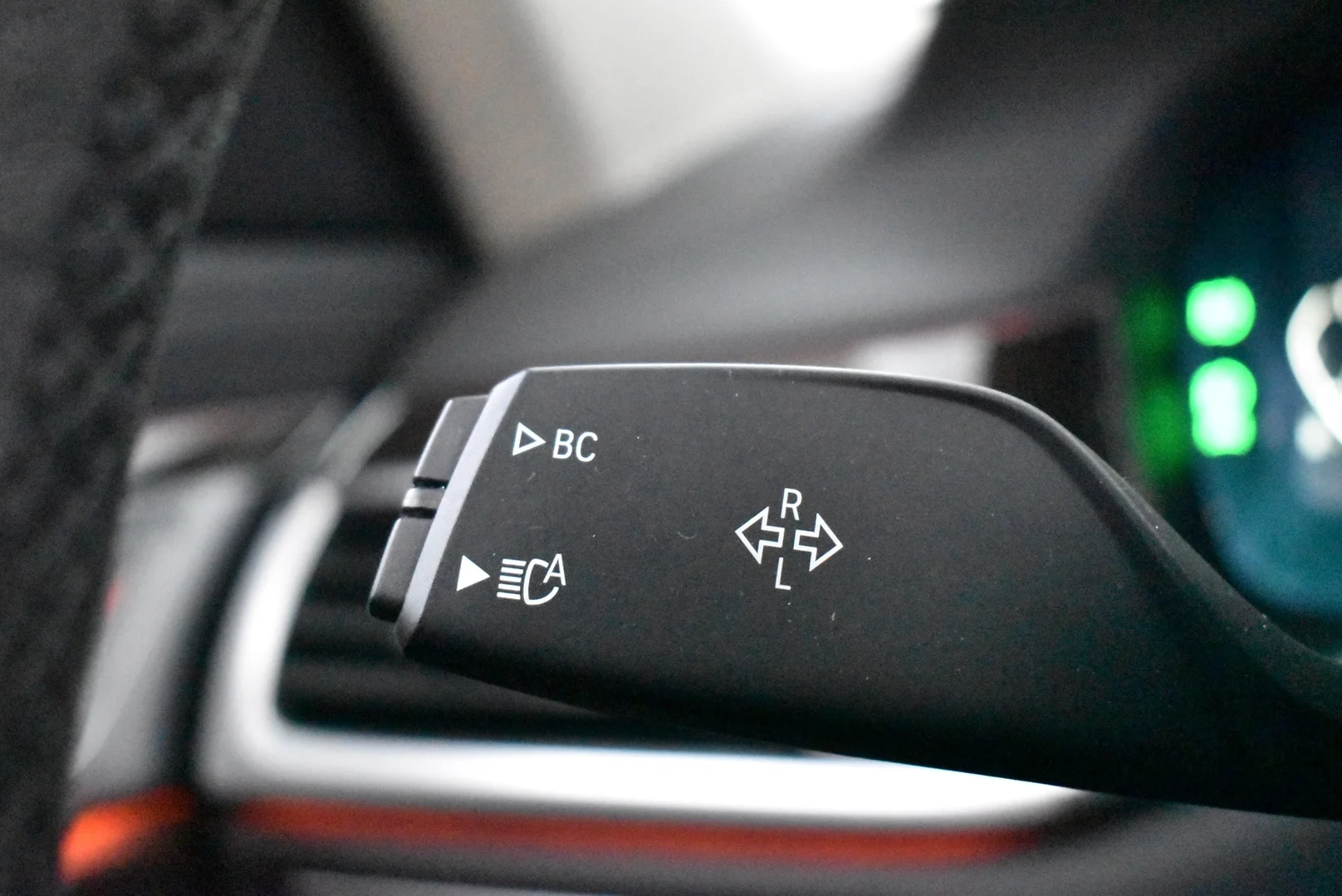 Car Image - 285O0COuXGPKRl0BpYxDOH