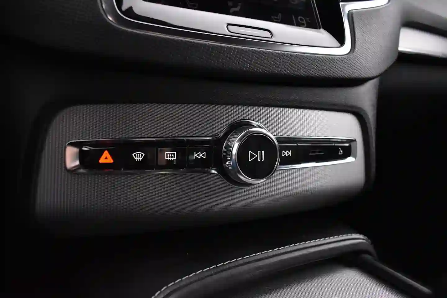 Car Image - tSD9zDIwXDuUO8I19vZbB