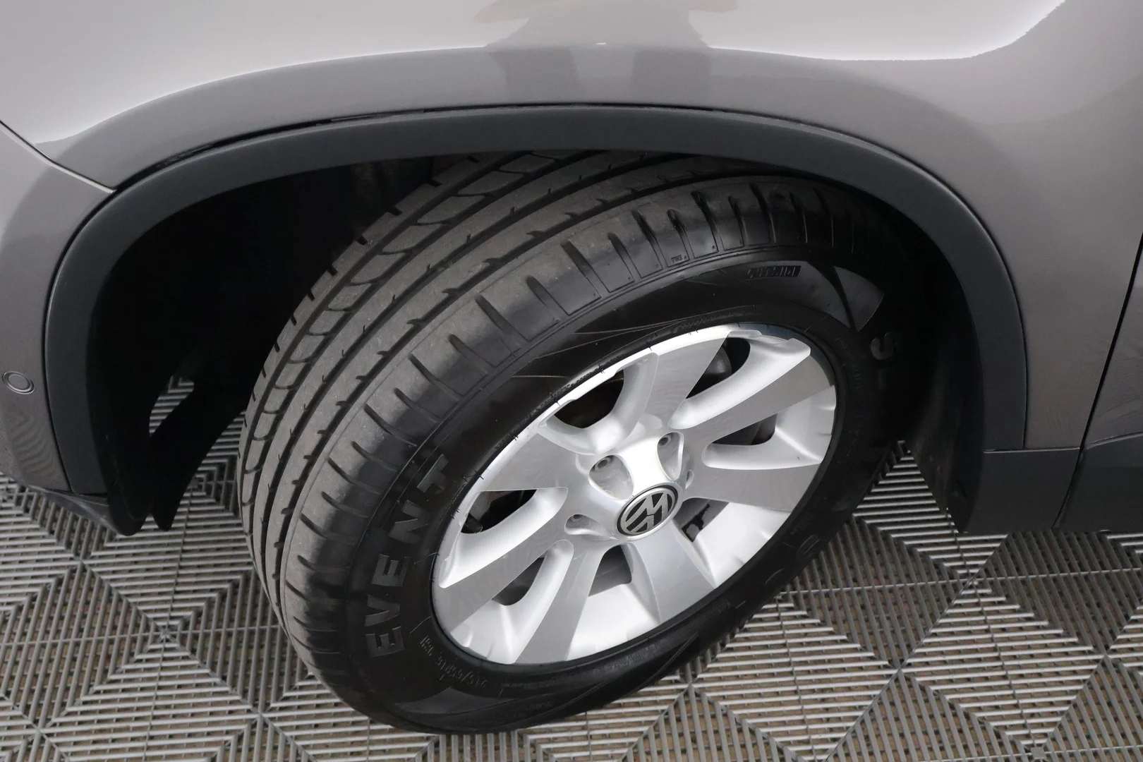 Car Image - 5ORkcCYJ1zbXRs7sDKNxh6