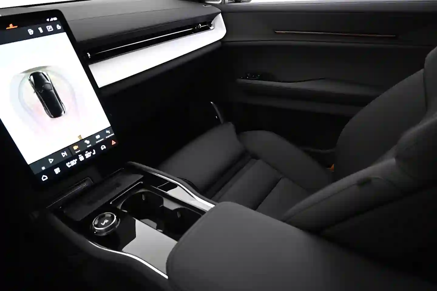 Car Image - 7q6Lc8N39kERI44UFFR6Mn