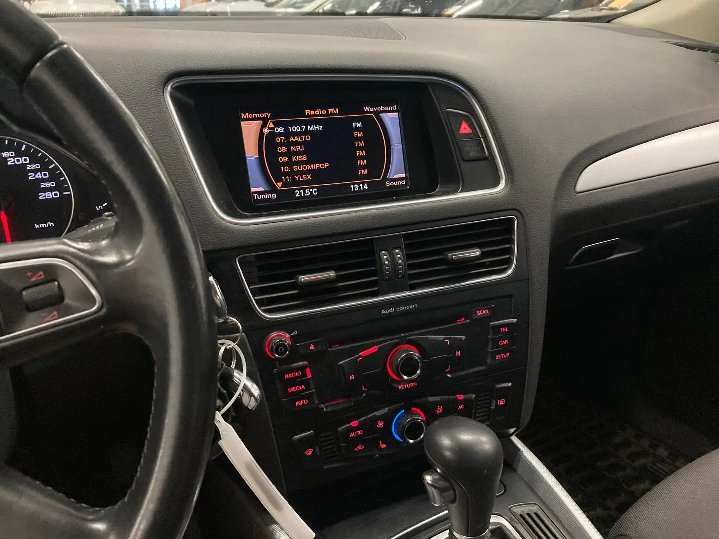 Car Image - Mzqfhpar9nVrTFqgwg1wY