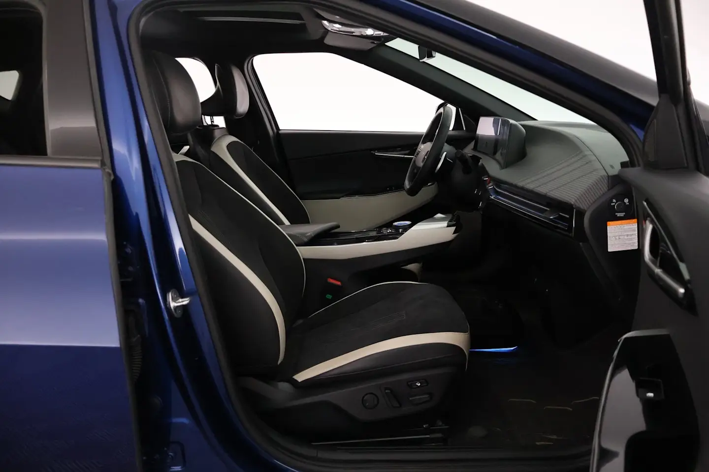 Car Image - 5R1VA3te1jc8C9kHPzs2Bq