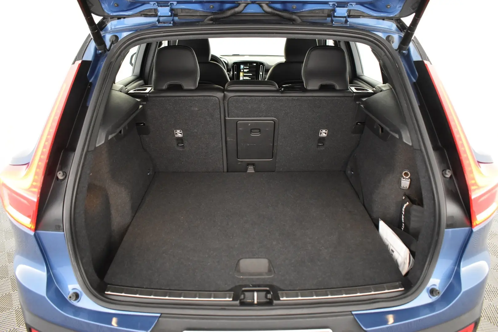 Car Image - r45wkpluMn51qdvutUACx