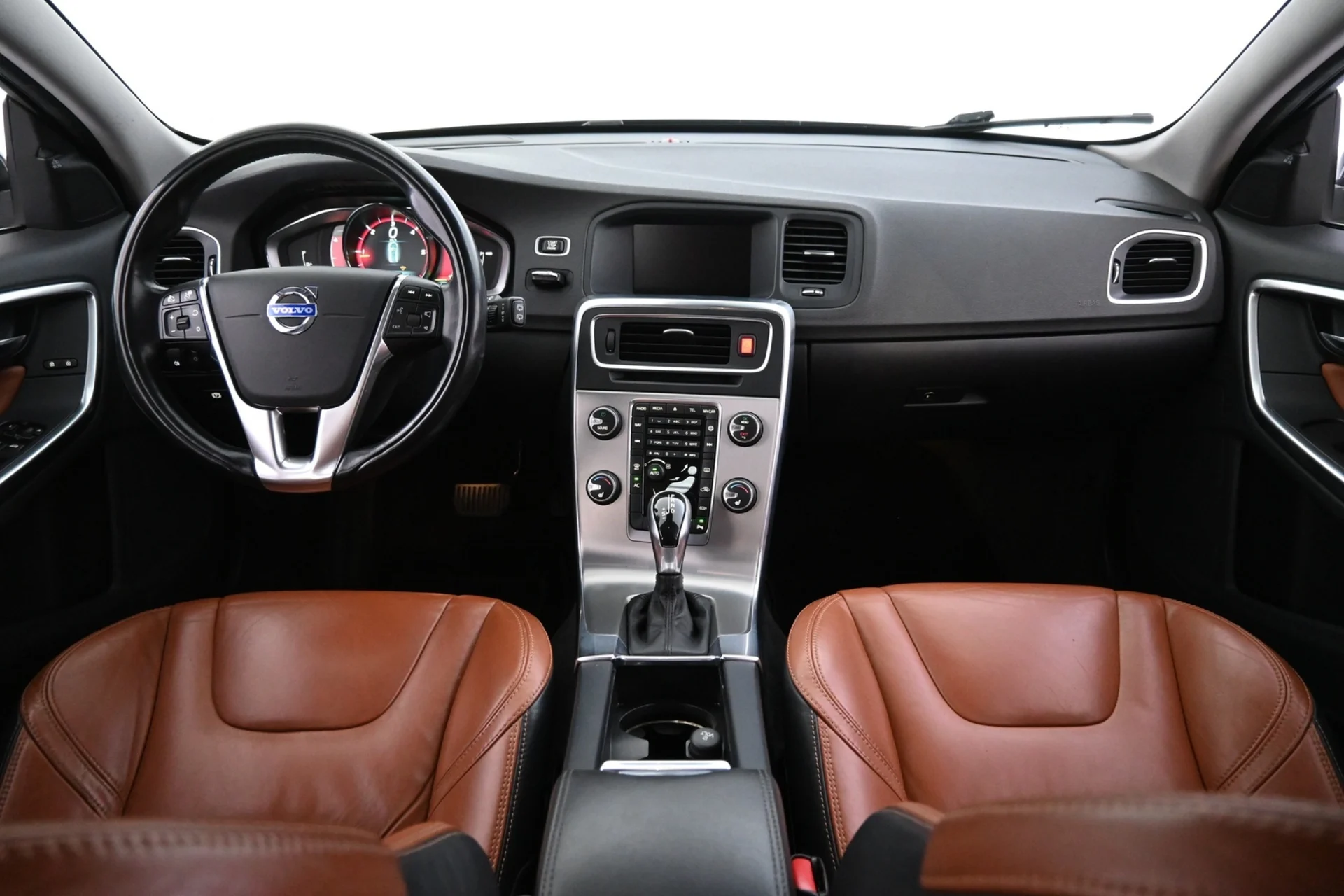 Car Image - 7kUqyjqTyb84DoSuEWRCna