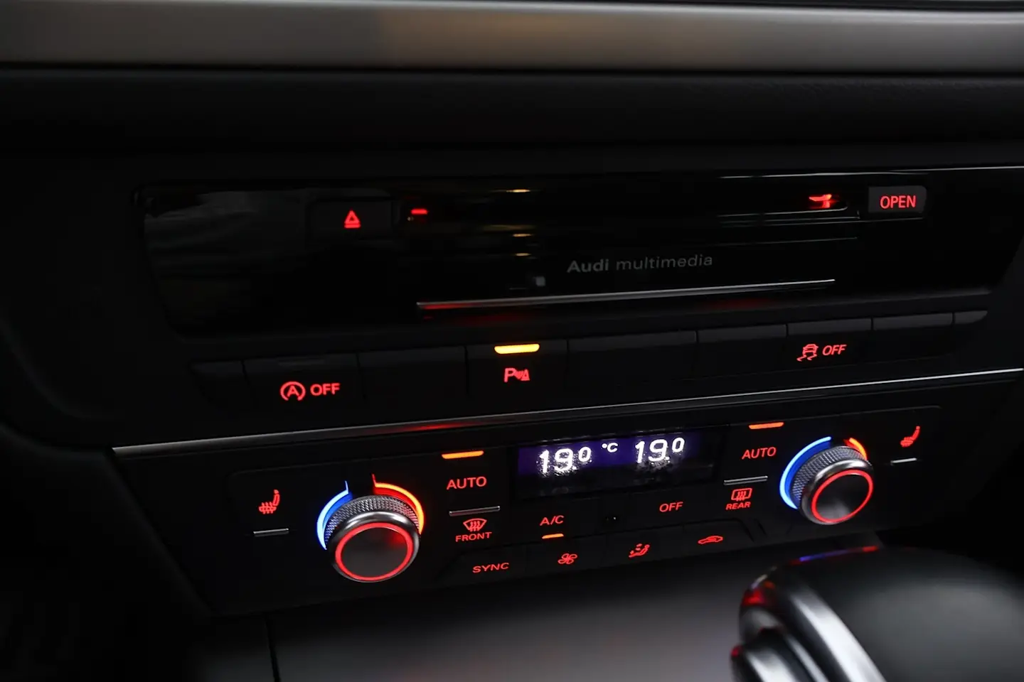 Car Image - aoU1ctYKUhYfIZFR0uBvY